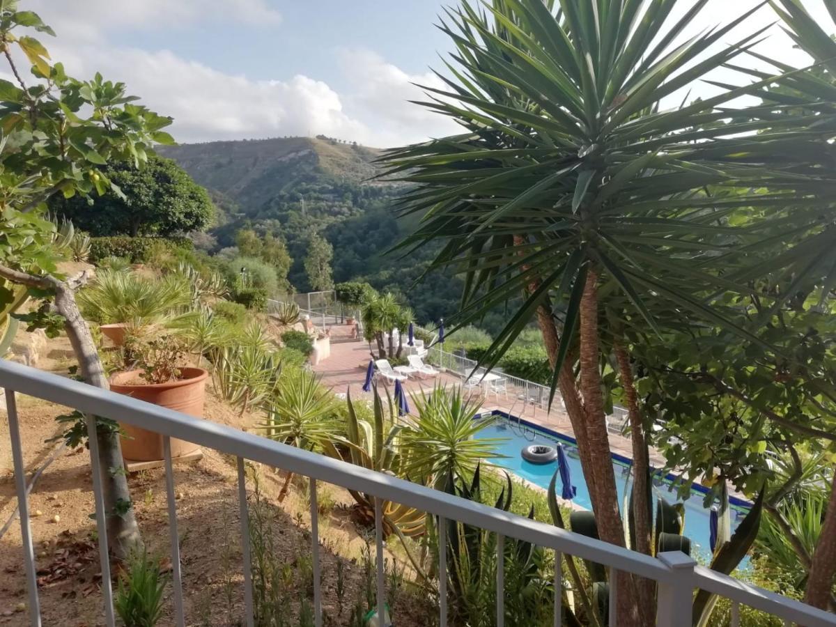 Villa Del Conte Drapia Kültér fotó