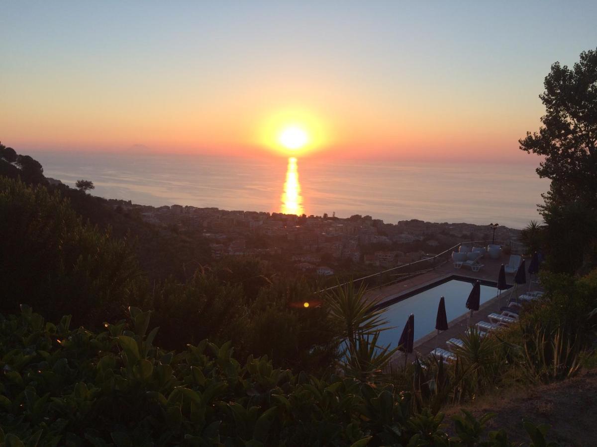 Villa Del Conte Tropea Kültér fotó